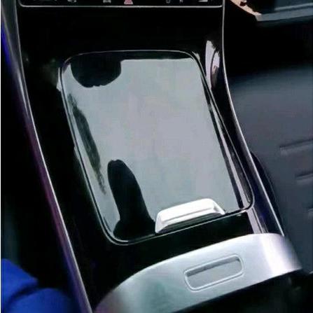 賓士 C級 W206 22-23年式 水杯座面板保護膜 TPU保護膜 中控 面板 保護膜 C180 C200 C300-細節圖6