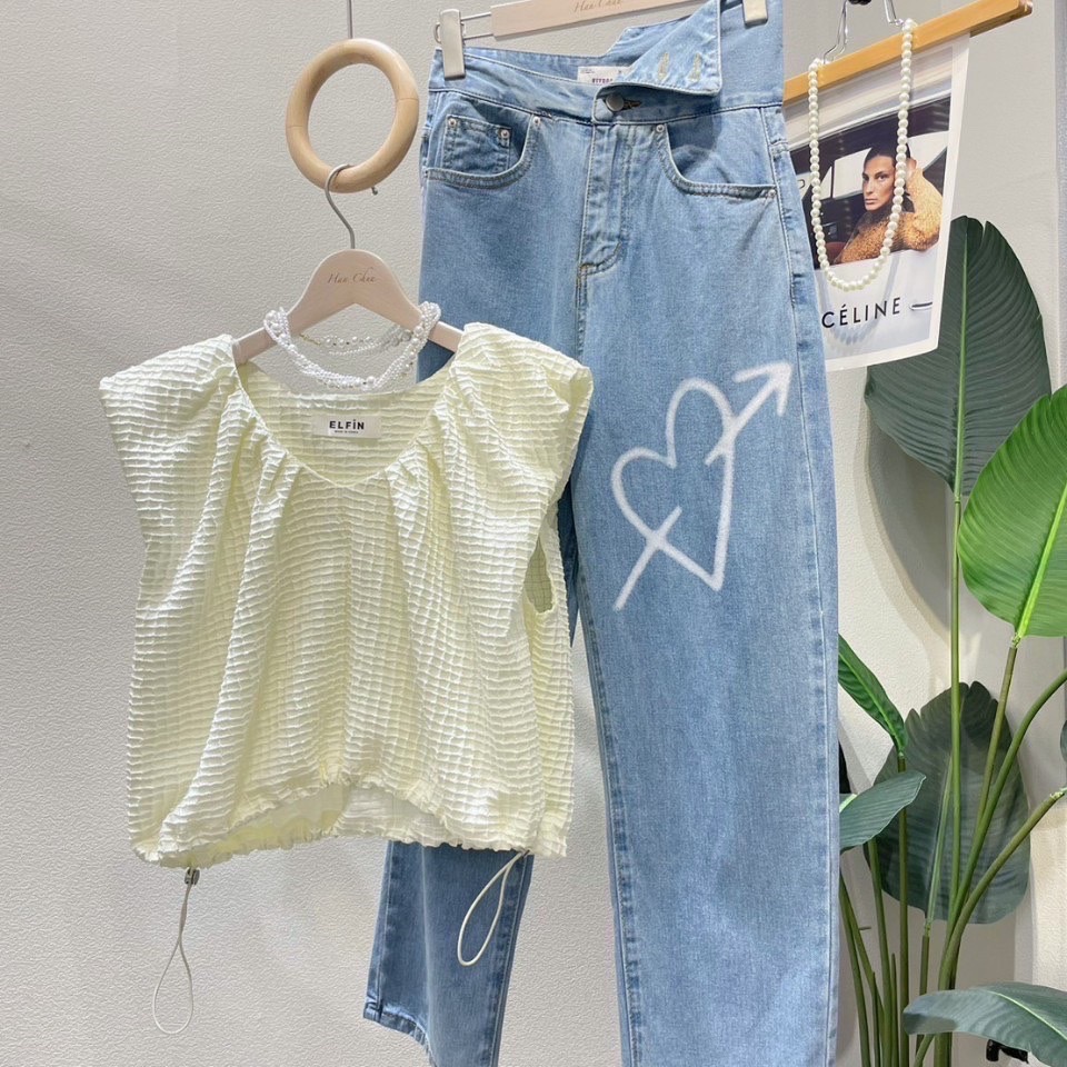 正韓🇰🇷愛心破壞牛仔褲-細節圖2