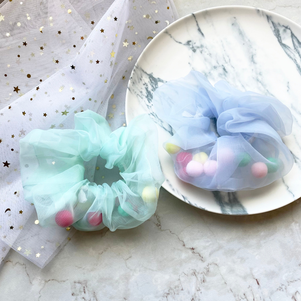 🔥菲雪飾品🔥彩色毛球 網紗 氣質 髮束 丸子頭 髮飾 大腸圈 馬尾 髮圈(共5色)-細節圖2