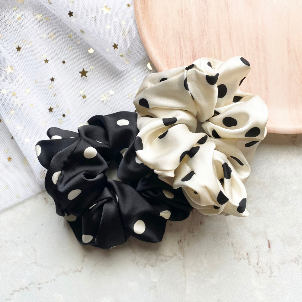 🔥菲雪飾品🔥波點 緞面 氣質 大腸圈 丸子頭 馬尾 髮圈(共2色)-細節圖2