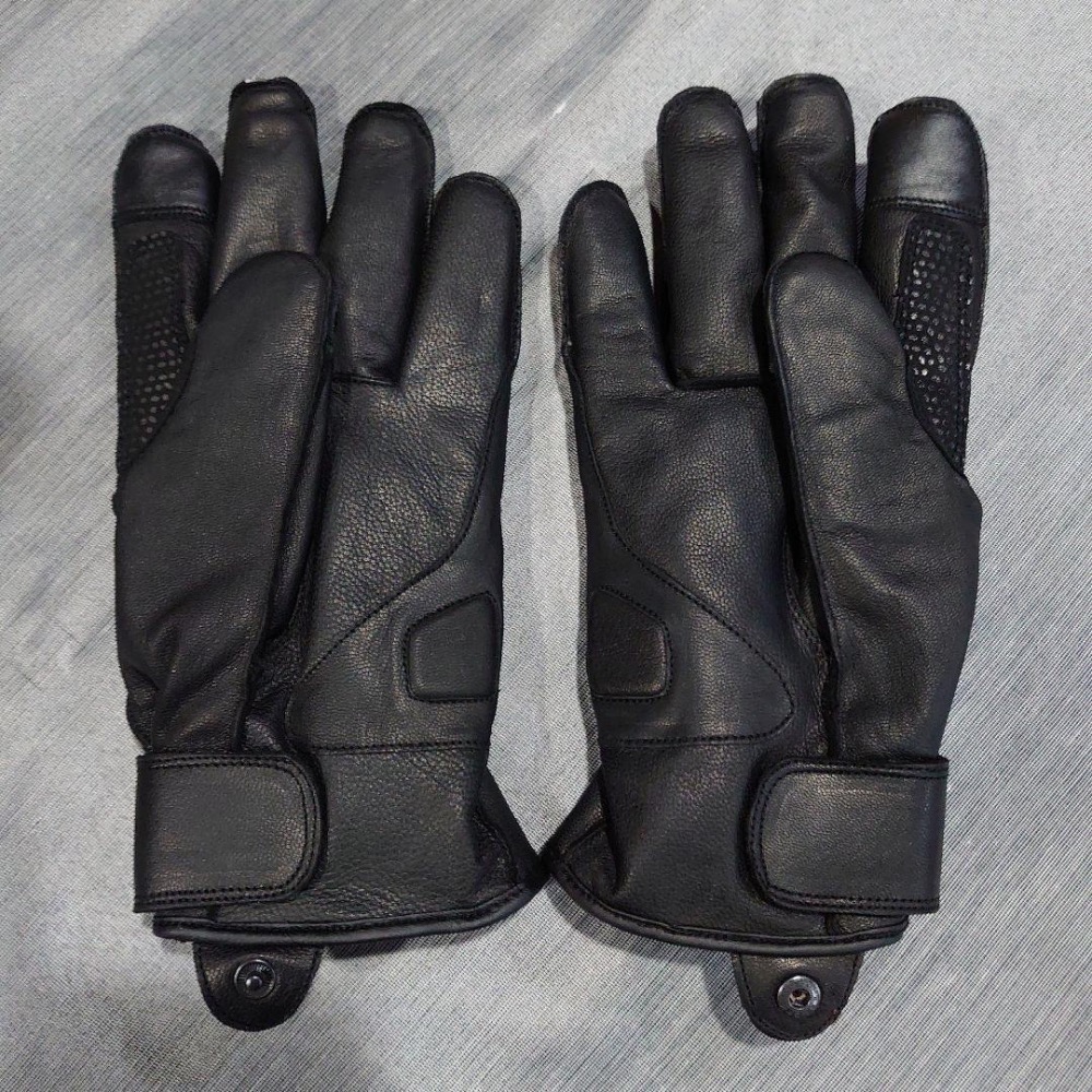 黑底白線條真皮手套-細節圖2