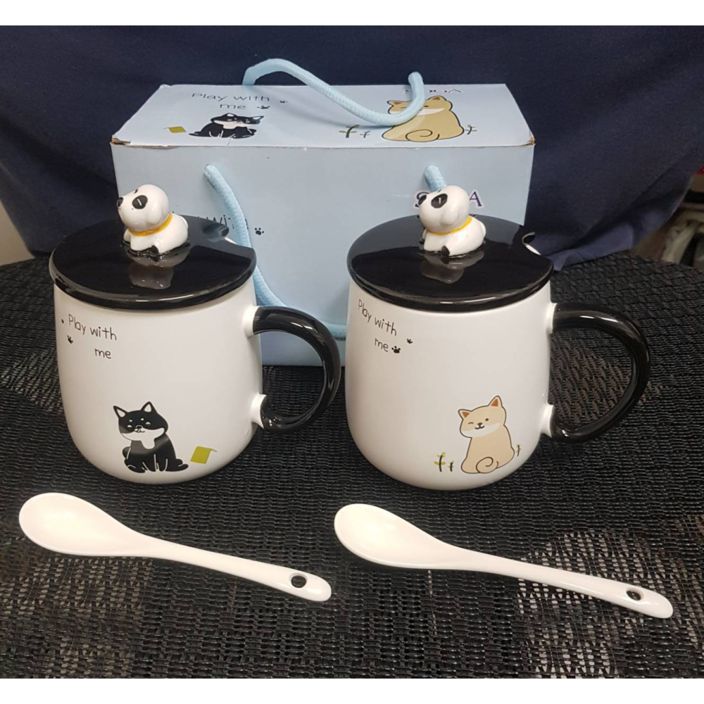 【收藏品出清】~Play with me 貓狗圖案陶瓷馬克杯2入組 含湯匙 立體動物蓋子-細節圖2