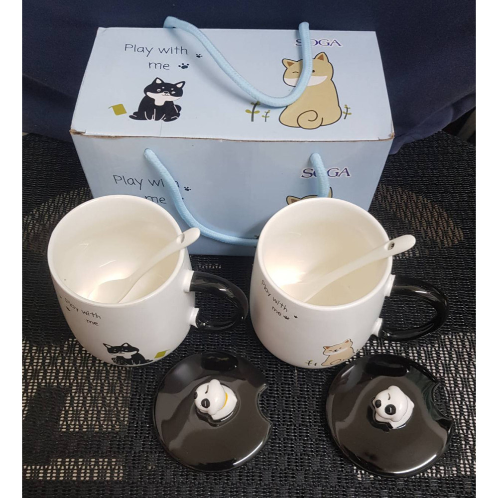 【收藏品出清】~Play with me 貓狗圖案陶瓷馬克杯2入組 含湯匙 立體動物蓋子-細節圖3