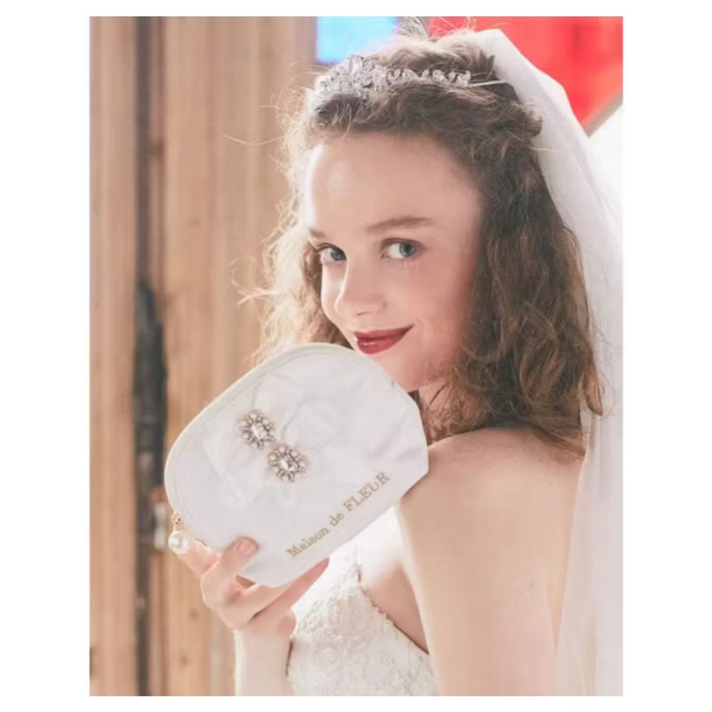 🇯🇵 Maison de FLEUR 🎀 浪漫婚紗系列緞帶寶石緹花手拿包 maison de fleur 寶石包-細節圖4