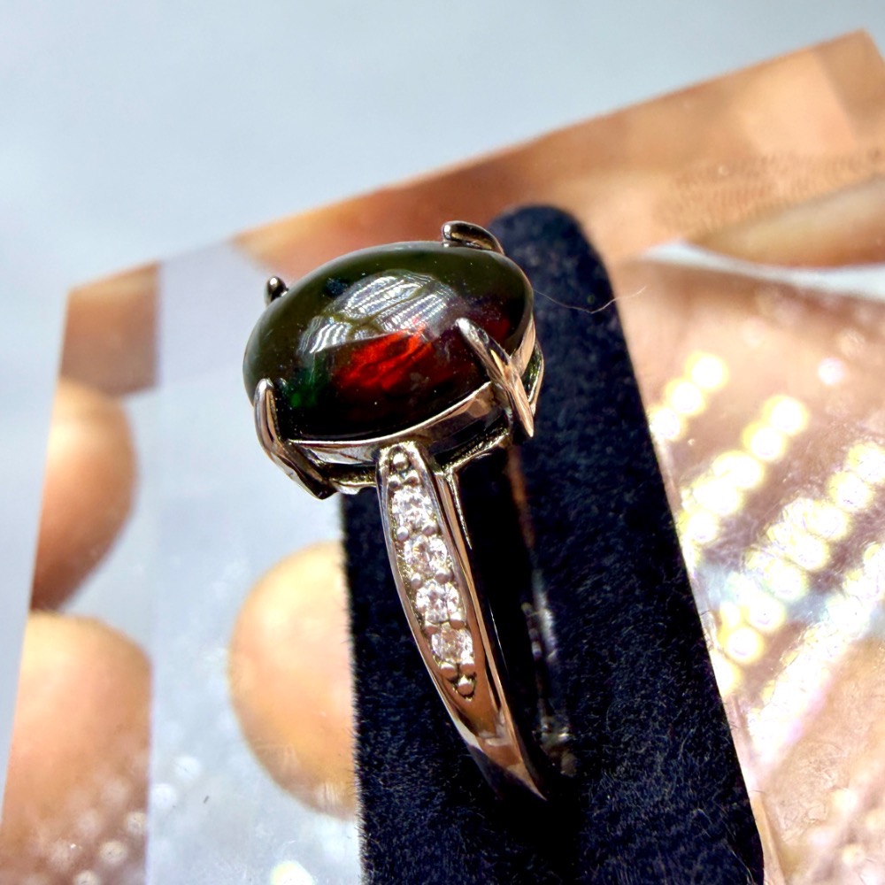 ღ꙼̈貝蒂の城堡ღ꙼̈墨西哥 黑歐珀 蛋面 2克拉 S925純銀 戒指-細節圖4