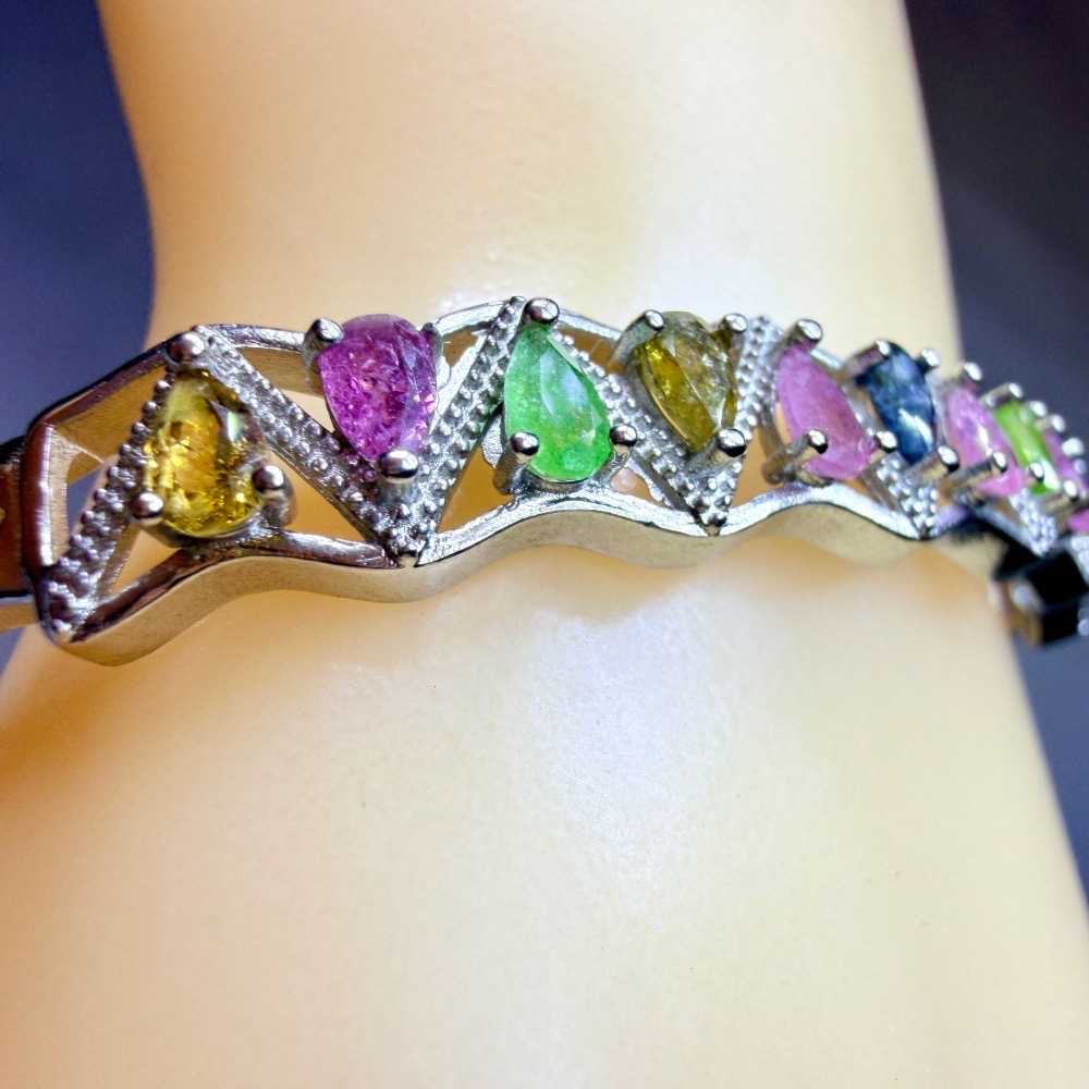 ღ꙼̈貝蒂の城堡ღ꙼̈ 彩碧璽 精工微鑲 鈦鋼材質 手鐲-細節圖10