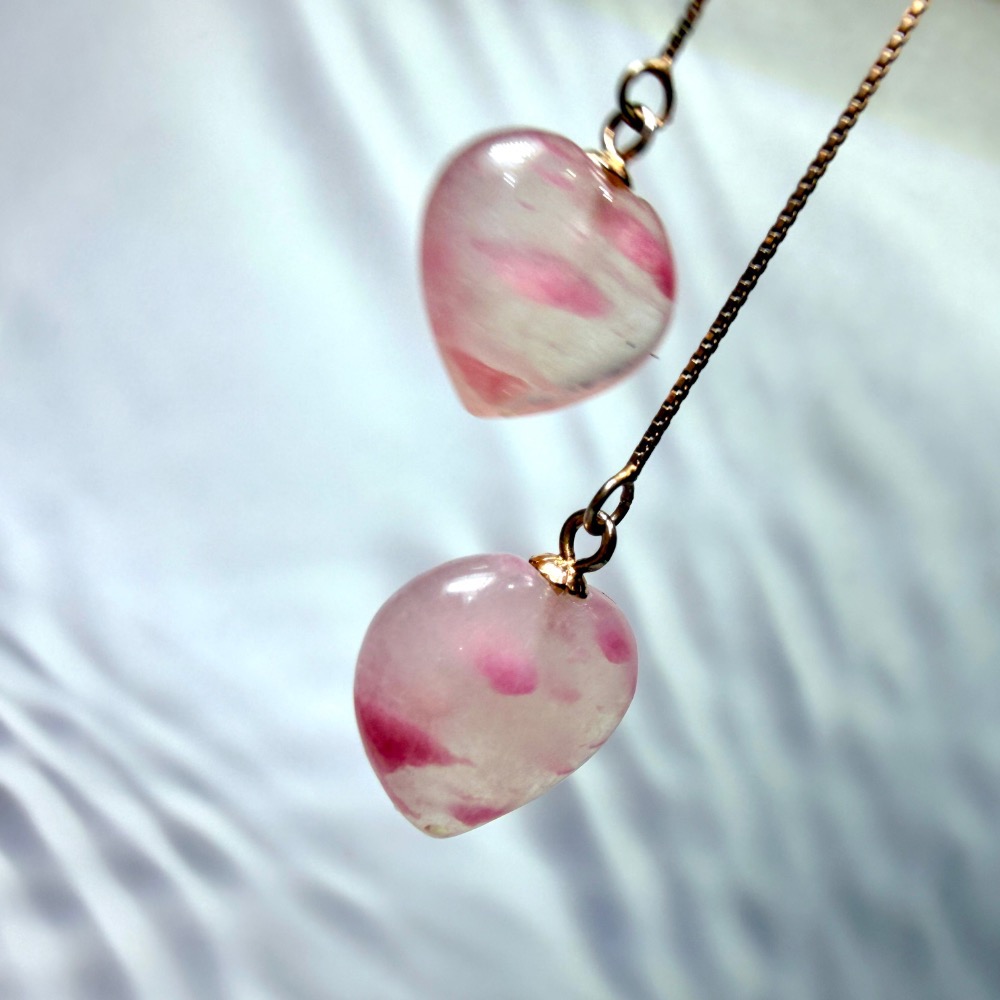 ღ꙼̈貝蒂の城堡ღ꙼̈ 薔薇輝 玉化 櫻花雨 愛心 耳線 S925純銀-細節圖2