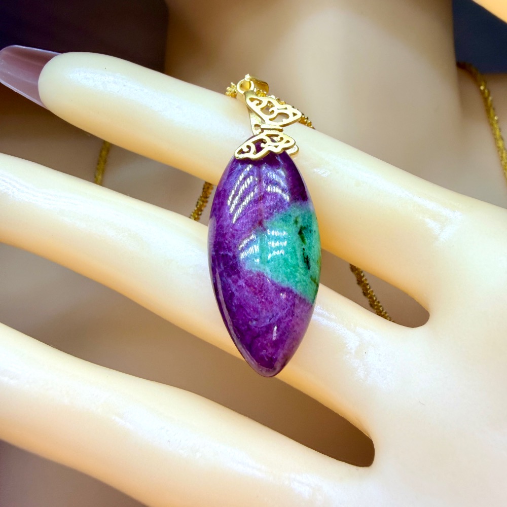 ღ꙼̈貝蒂の城堡ღ꙼̈ 坦桑尼亞 原礦 紅綠寶 S925純銀 吊墜-細節圖2