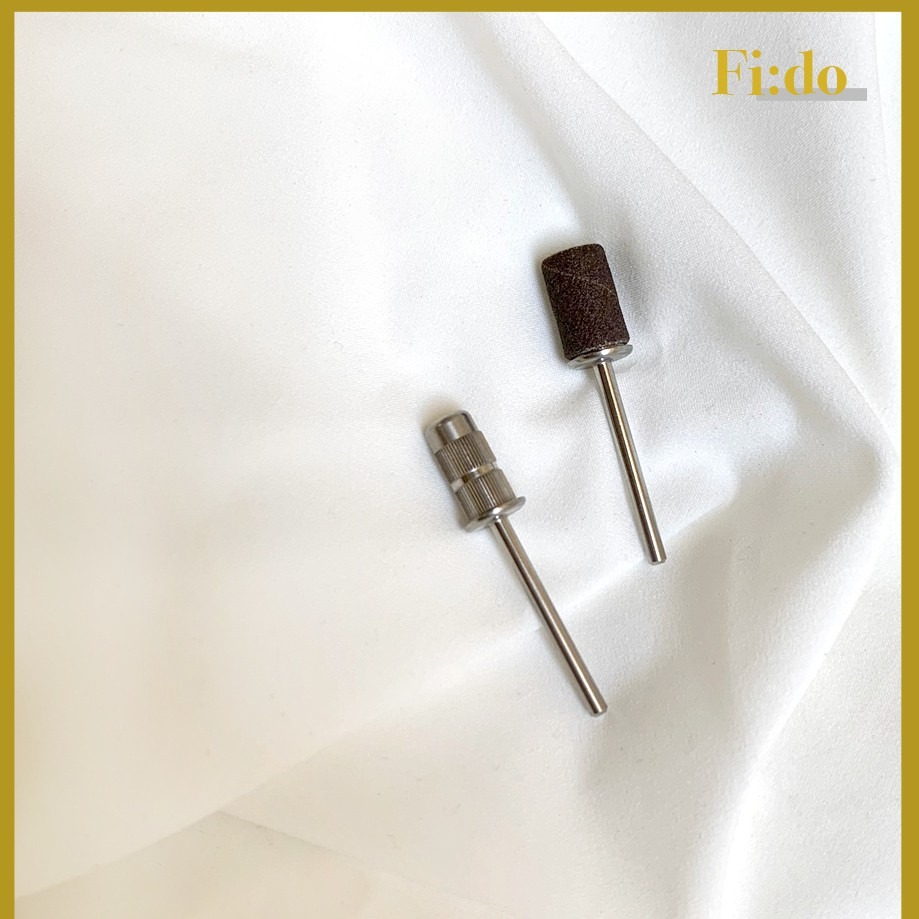 現貨賣場🍩美甲 磨砂紙 磨頭組合240粗 磨砂紙軸心 磨甲機磨頭 去角質 拋整甲面 240粗磨砂紙 保養磨頭-細節圖2