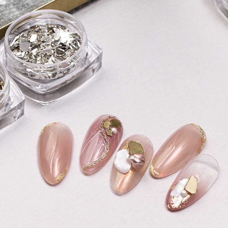 現貨實拍｜ 美甲 金屬岩片 不規則金屬片 超亮反光碎片 美甲新款飾品 裝飾 雲母岩片 美甲素材 工具 日系 鑽飾-細節圖3