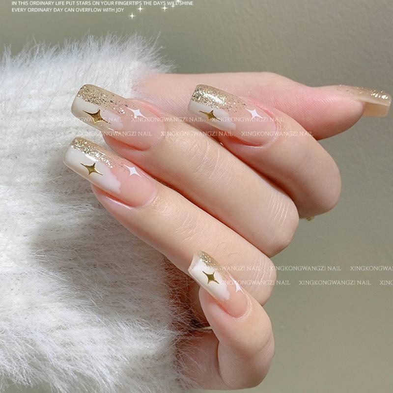現貨｜美甲貼紙 基本款 迷你星星 光芒 金星 金色 銀色 3D指甲貼 裝飾貼紙 美甲飾品 百搭 星芒貼紙-細節圖4