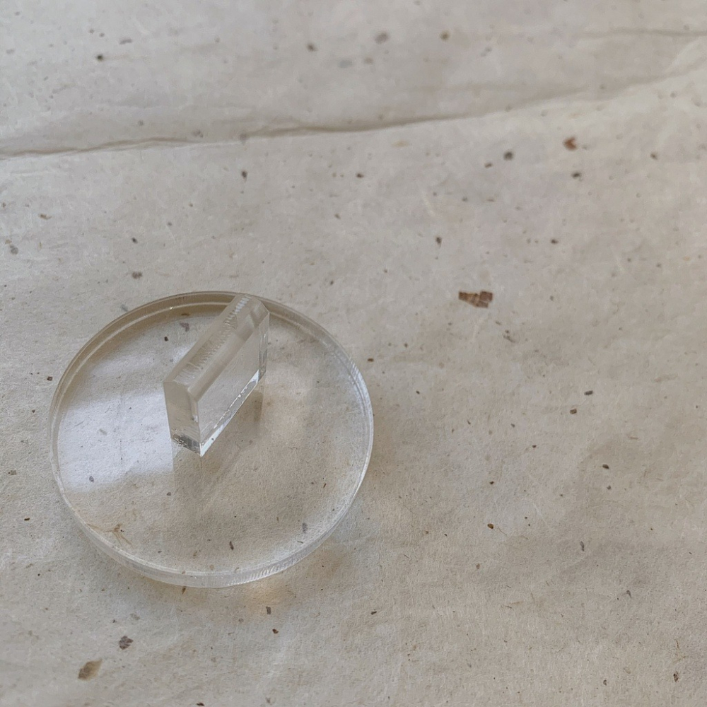 現貨供應｜ 簡約高級感 透明質感甲片托 美甲甲片架 甲片底座 甲片座 甲片練習座 美甲工具 展示架 壓克力-細節圖3