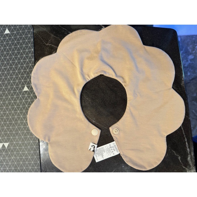 KONNY口水巾 二手近新*1-細節圖2