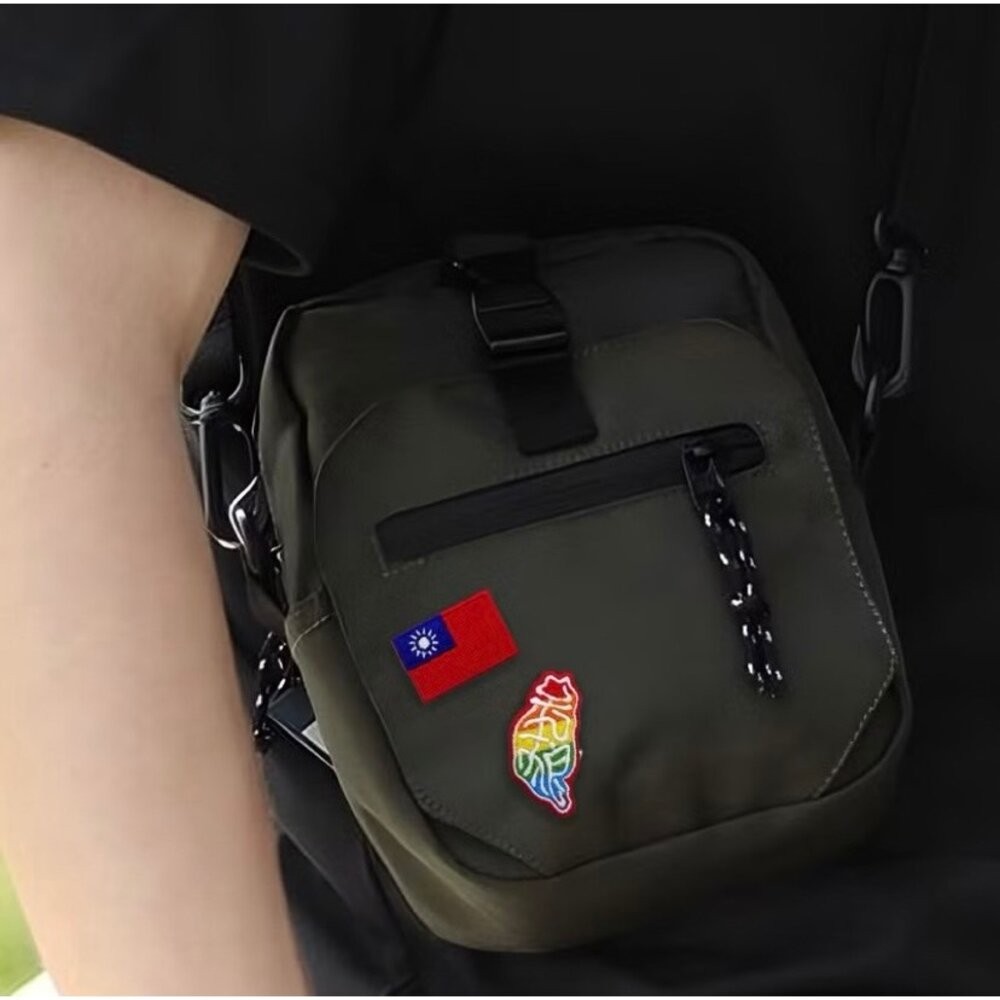 刺繡別針 台灣小吃 門牌系列 荷包蛋 胸針 台灣紀念品 文藝輕黏 TR台灣鐵道-細節圖3