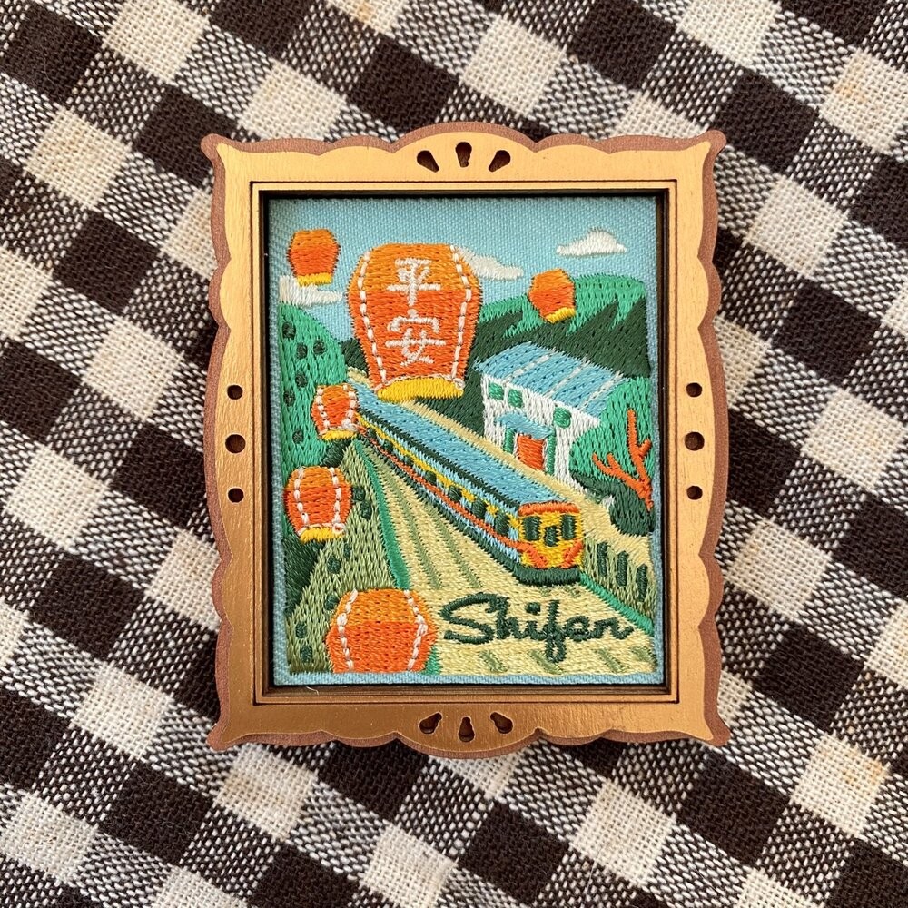 刺繡磁鐵 刺繡小畫框 木質畫框磁鐵 台灣景點 101大樓 阿里山 台灣紀念品 猴子設計 TR台灣鐵道-規格圖7