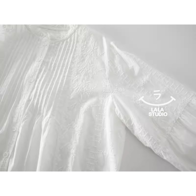 𝕃𝔸𝕃𝔸 𝕊𝕋𝕌𝔻𝕀𝕆 日系圓領蕾絲花邊風琴褶刺繡長袖襯衫上衣  ˚ʚ  3色 ɞ˚-細節圖6