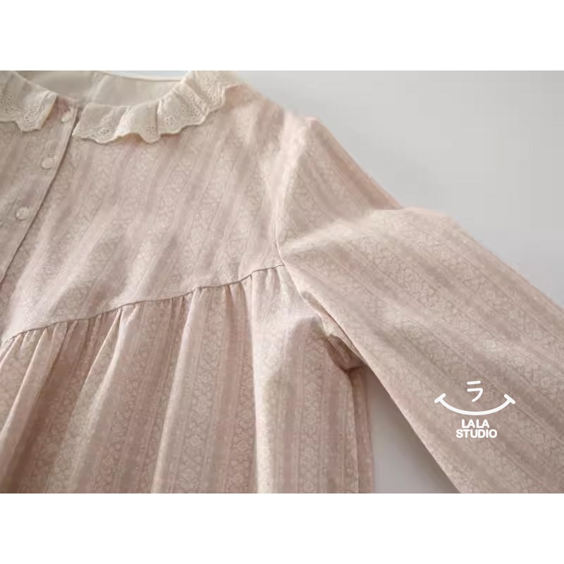 𝕃𝔸𝕃𝔸 𝕊𝕋𝕌𝔻𝕀𝕆 日系蕾絲花邊領溫柔印花長袖襯衫上衣-粉色-細節圖4