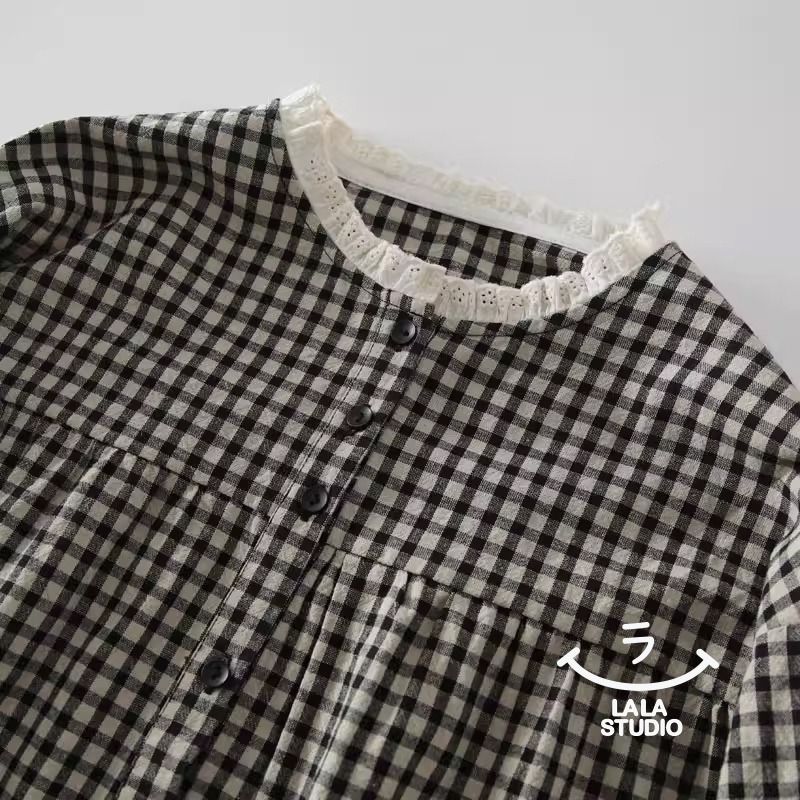 𝕃𝔸𝕃𝔸 𝕊𝕋𝕌𝔻𝕀𝕆 日系蕾絲花邊領細格紋長袖襯衫上衣-黑格子-細節圖3