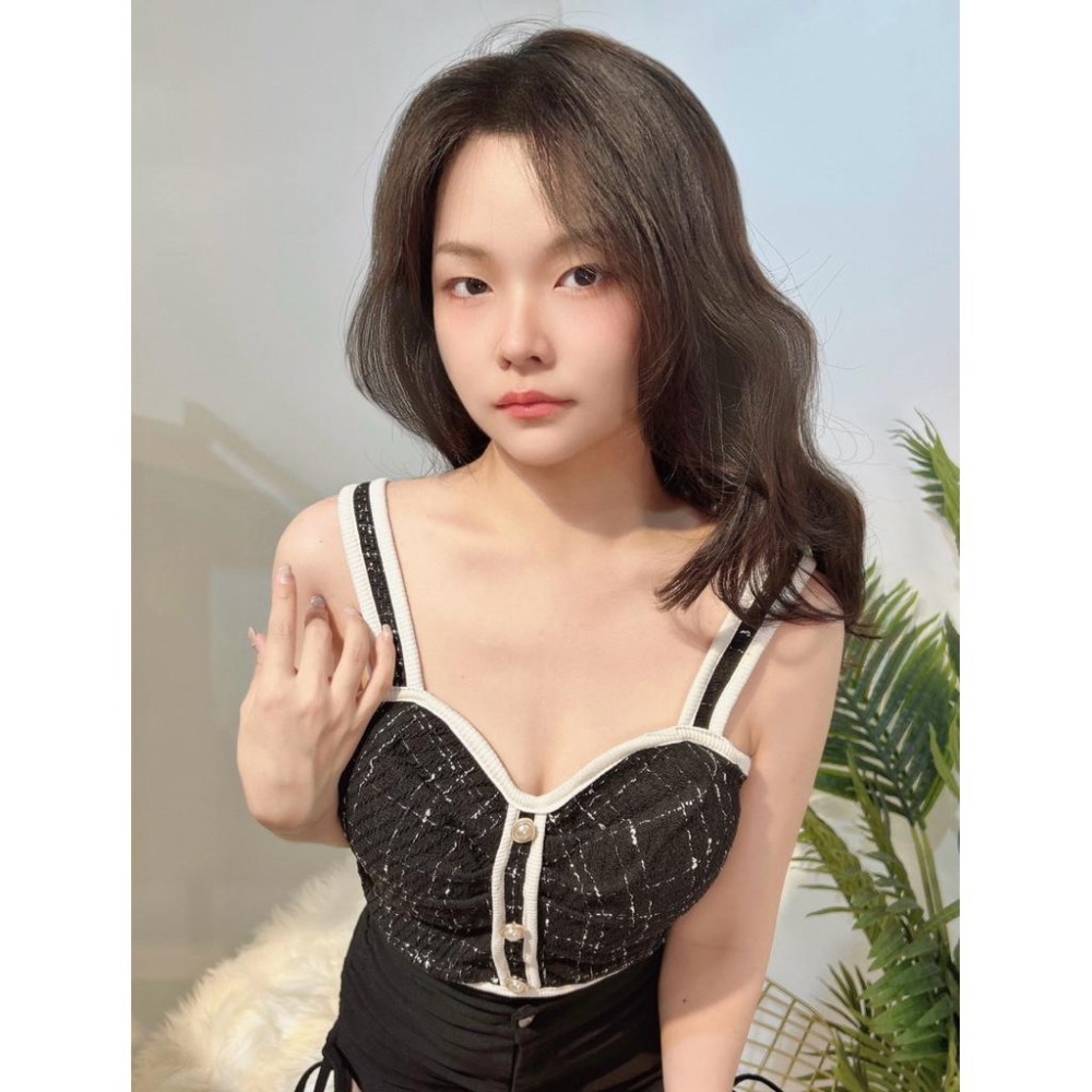 ［Sunlight服飾 馬上出貨✨] 撞色小香風排扣背心｜辣妹｜夜店｜出遊|氣質|性感|派對🎉-細節圖5