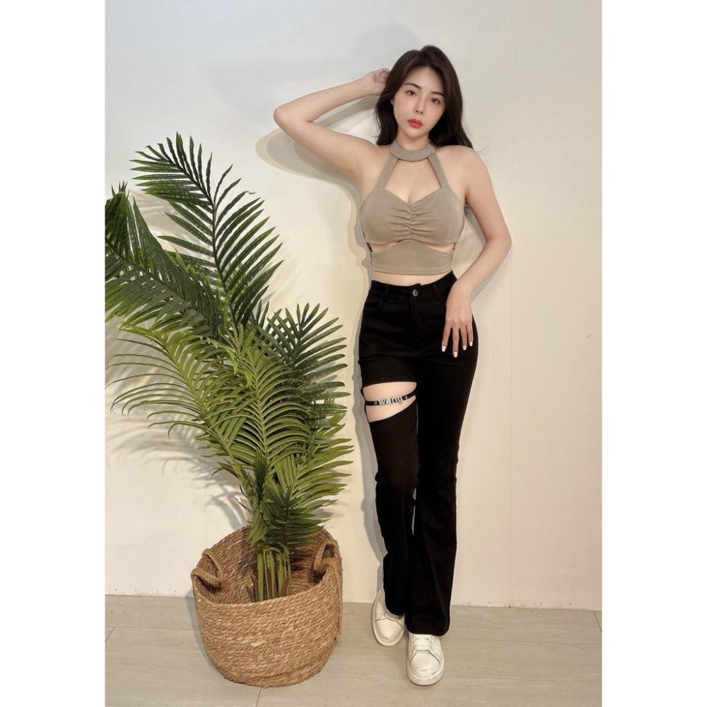 ［Sunlight服飾 馬上出貨✨] 南半球衩開小心機後空美胸繞脖小可愛背心上衣｜辣妹｜夜店｜出遊|氣質|性感|派對🎉-細節圖5