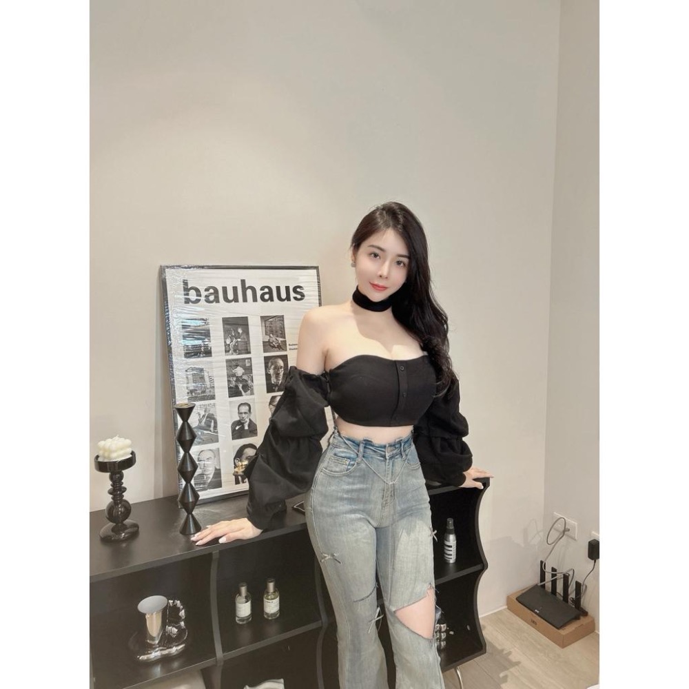 [Sunlight服飾 馬上出貨✨整套打配系列😆］可拆式平口蓬蓬袖短版上衣（有胸墊、平口內有膠條不會往下滑掉👍）-細節圖3