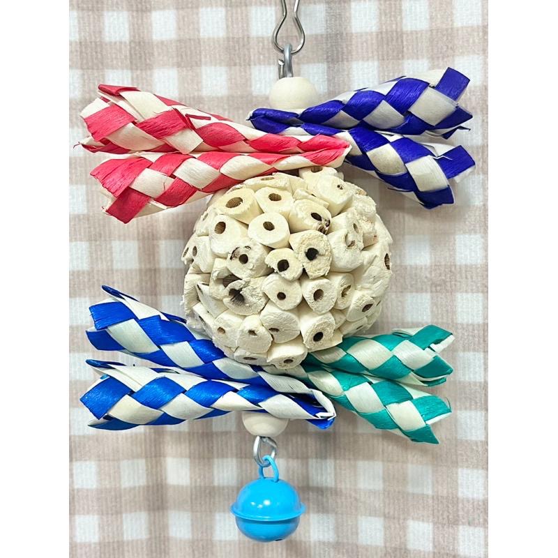 《鳥地方》彩色棕櫚葉 索拉球 鈴鐺掛串 天然啃咬串 鸚鵡玩具 鸚鵡啃咬 玄鳳 和尚鸚鵡 啃咬玩具 鸚鵡用品 鳥玩具-細節圖2