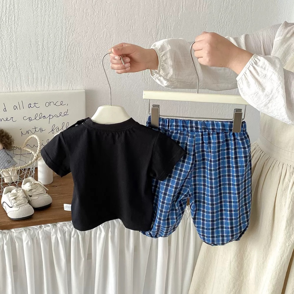 【 26150║ 🌼2026夏季🌼男寶韓版短袖卡通上衣+格子褲兩件套裝】-細節圖4