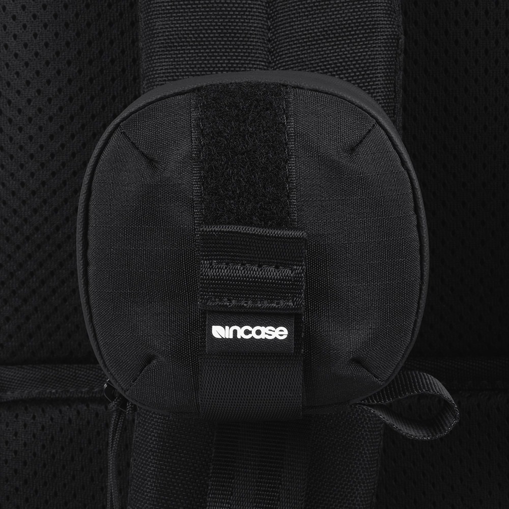 Incase Transfer Earbuds Case 無線耳機保護殼 (黑)-細節圖6