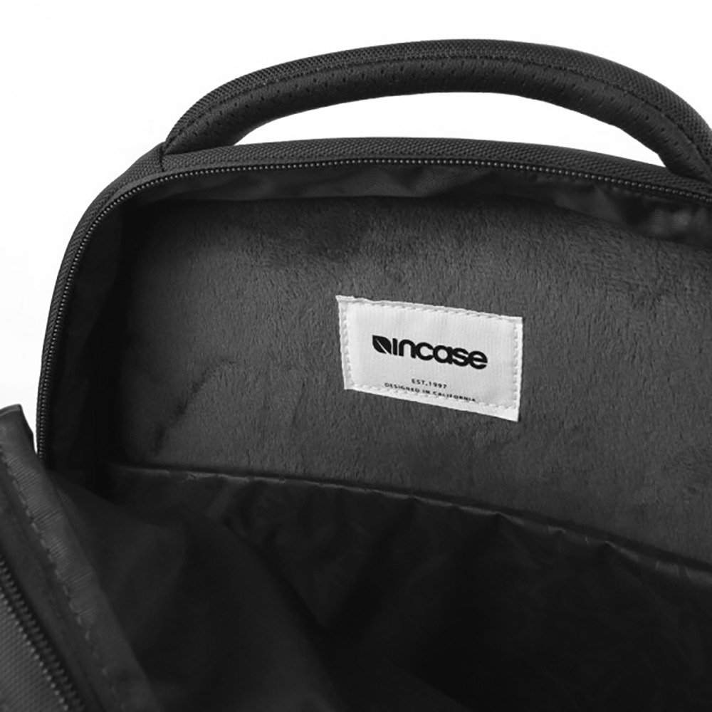 Incase ICON Lite BackPack 16吋 超輕量筆電後背包 (黑)-細節圖5