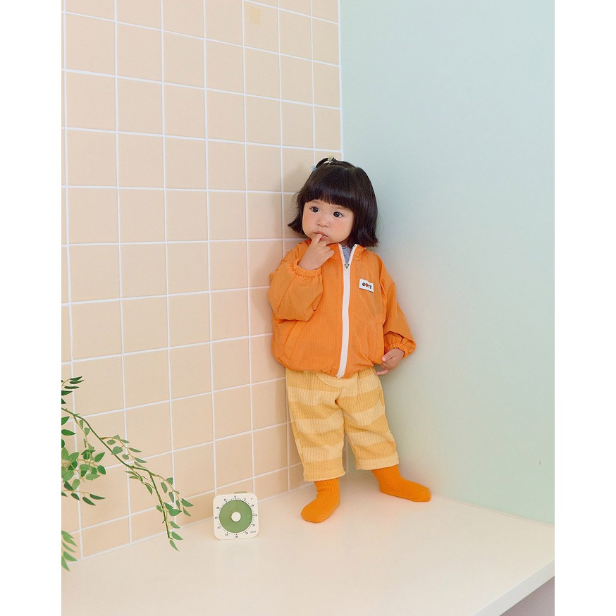 小韓舍✦正韓童裝-OOTTbebe-韓系微格紋輕量連帽風衣外套-細節圖2