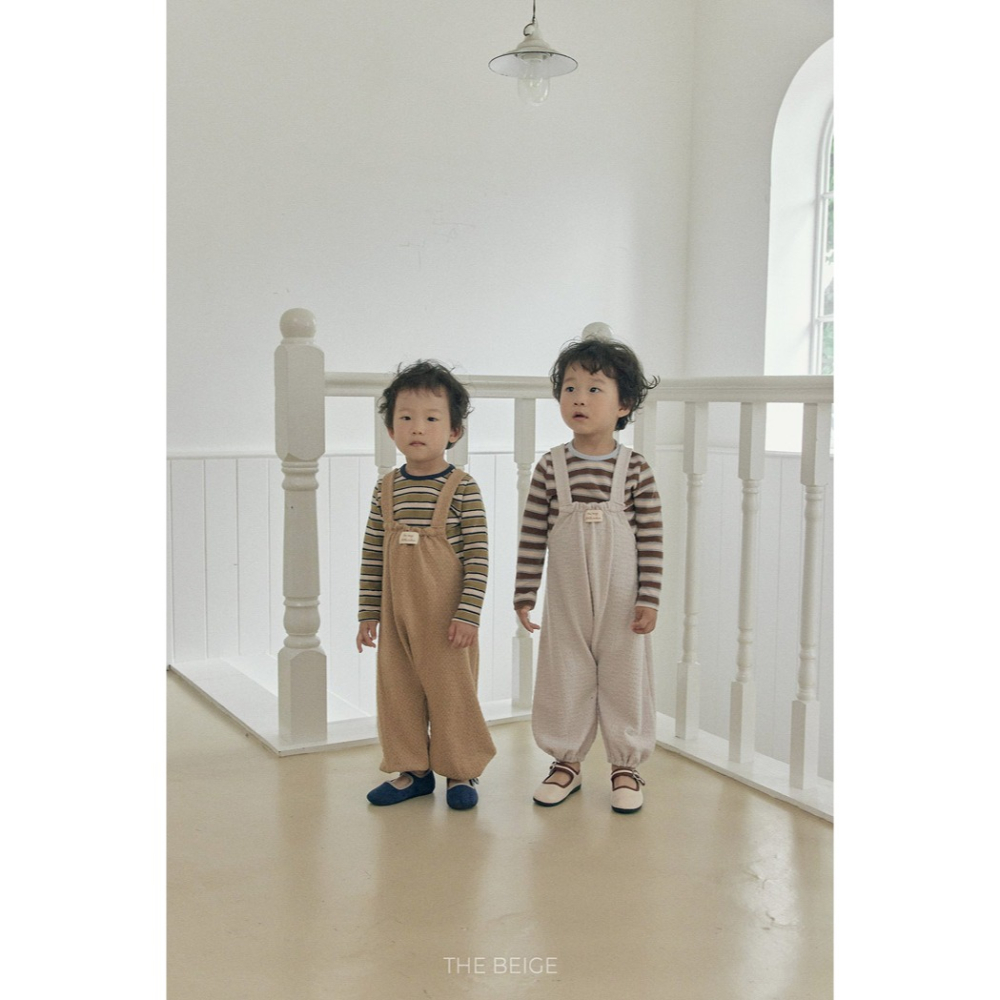 小韓舍✦正韓童裝-The beige-極簡肌理感吊帶哈倫褲-細節圖5