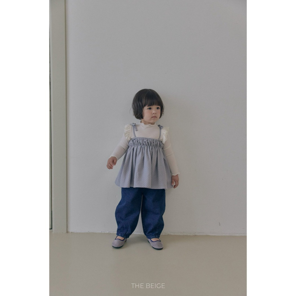 小韓舍✦正韓童裝-The beige-綁帶細點點小吊帶背心-細節圖2