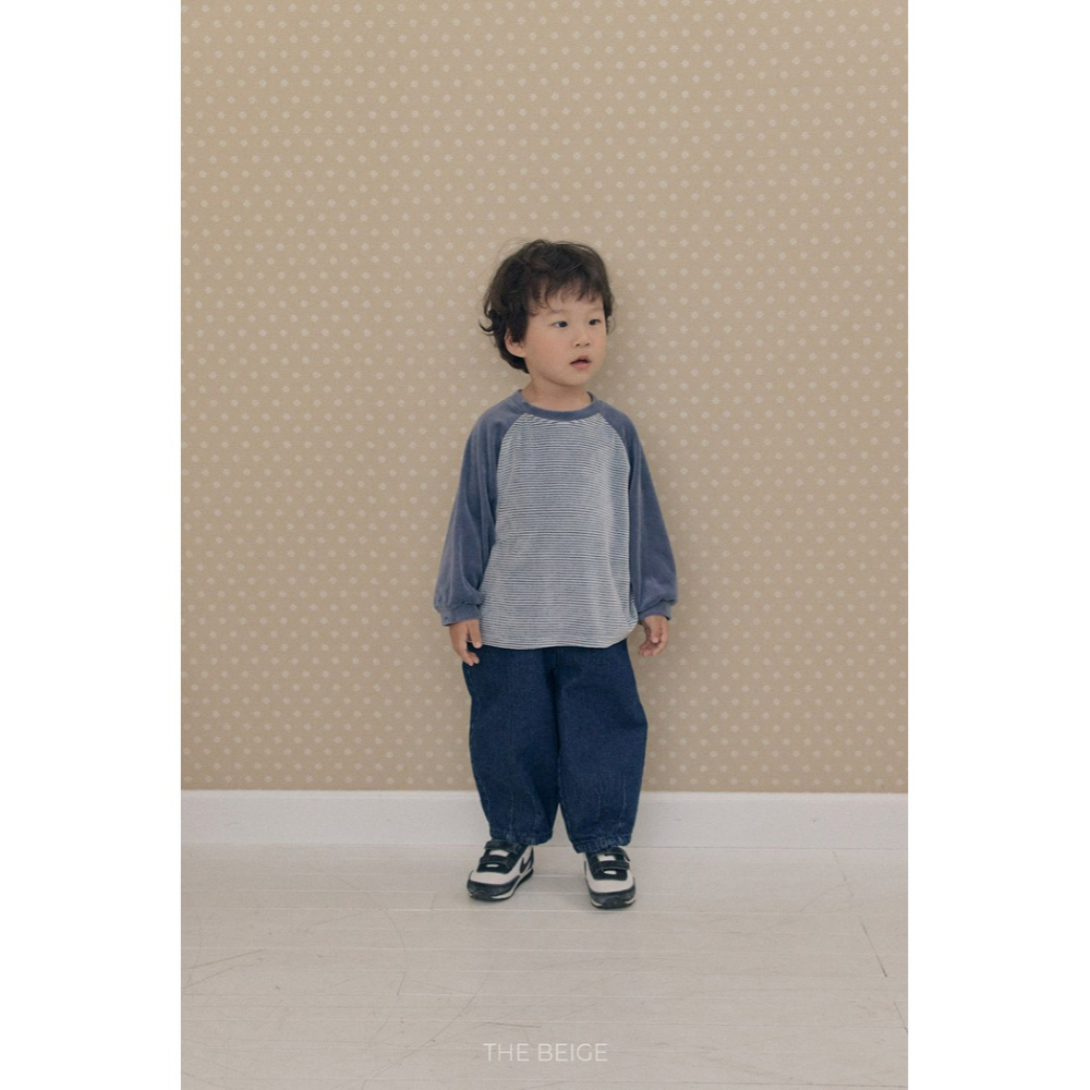小韓舍✦正韓童裝-The beige-拼接插肩微寬鬆長袖上衣-細節圖6