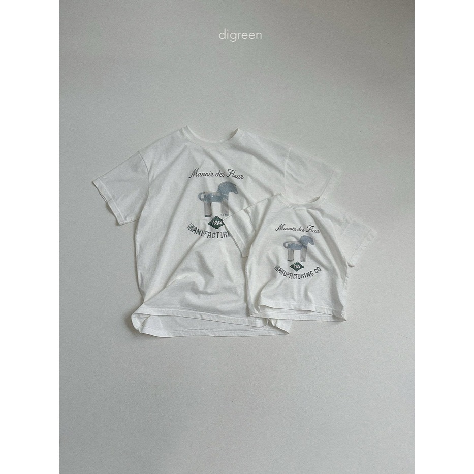 小韓舍✦正韓童裝-digreen-復古小木馬印花落肩短上衣-細節圖8