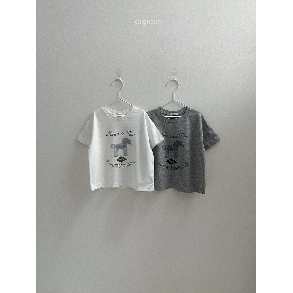 小韓舍✦正韓童裝-digreen-復古小木馬印花落肩短上衣-細節圖9