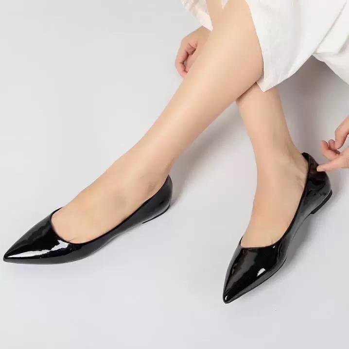 全新｜韓系極簡尖頭漆皮平底鞋🖤顯瘦修腳型・通勤/約會一雙搞定｜40碼-細節圖2