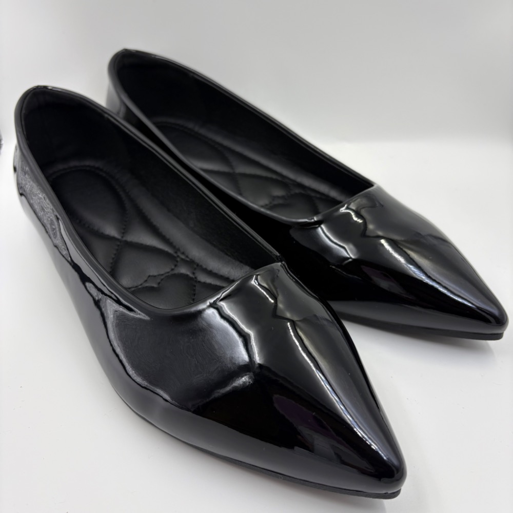 全新｜韓系極簡尖頭漆皮平底鞋🖤顯瘦修腳型・通勤/約會一雙搞定｜40碼-細節圖5