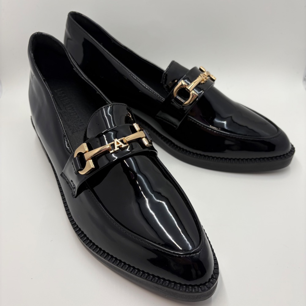 🔥 英倫質感系首選｜黑色真皮漆皮 A 字扣內增高樂福鞋39/24.5-細節圖2