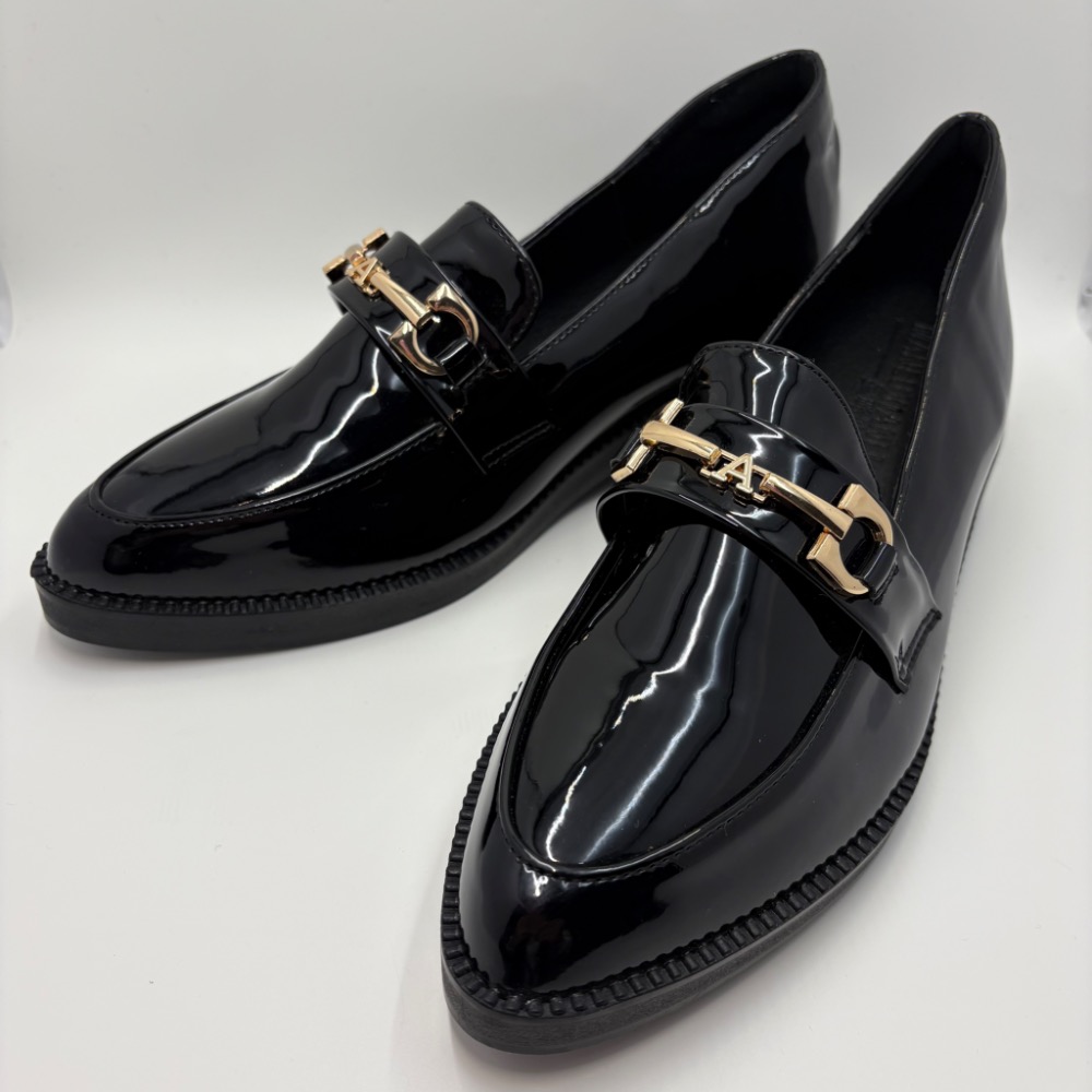 🔥 英倫質感系首選｜黑色真皮漆皮 A 字扣內增高樂福鞋39/24.5-細節圖3