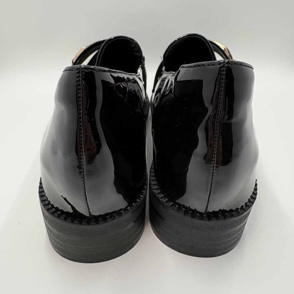 🔥 英倫質感系首選｜黑色真皮漆皮 A 字扣內增高樂福鞋39/24.5-細節圖5