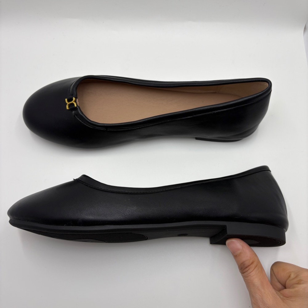 🖤 全新｜氣質小金扣黑色芭蕾平底鞋｜柔軟好走・通勤百搭｜適合39碼-細節圖5