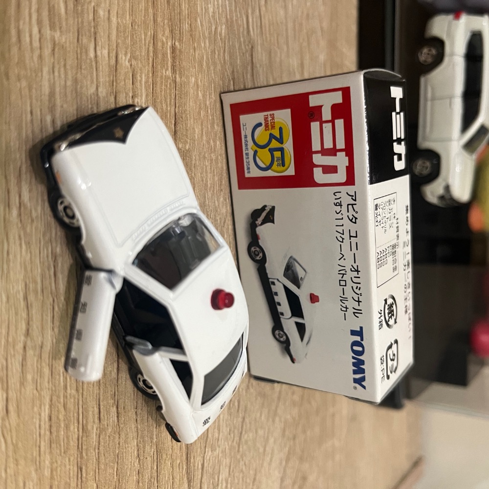 Tomica 35週年 愛知縣警察車 警車 TOYOTA 2000GT-細節圖2