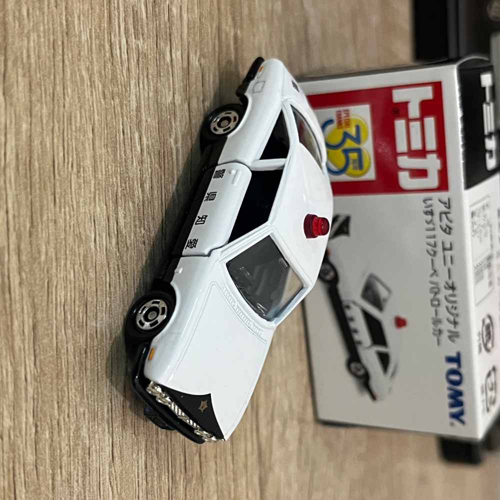 Tomica 35週年 愛知縣警察車 警車 TOYOTA 2000GT-細節圖3