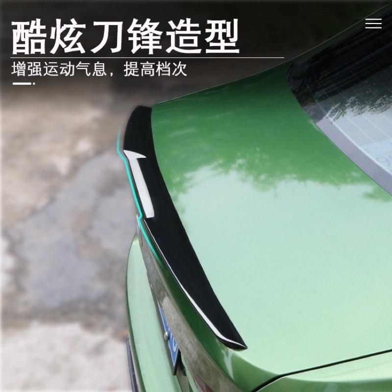 ［BJ商城］汽車尾翼通用改裝 頂翼 定風翼 擾流風翼 裝飾轎車TPU碳纖 亮黑 刀鋒免打孔尾翼-細節圖3