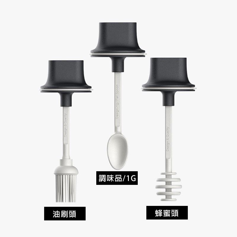 [BJ商城］台灣現貨🇹🇼自帶湯匙調味罐調味瓶 玻璃密封調味罐 廚房收納-細節圖3