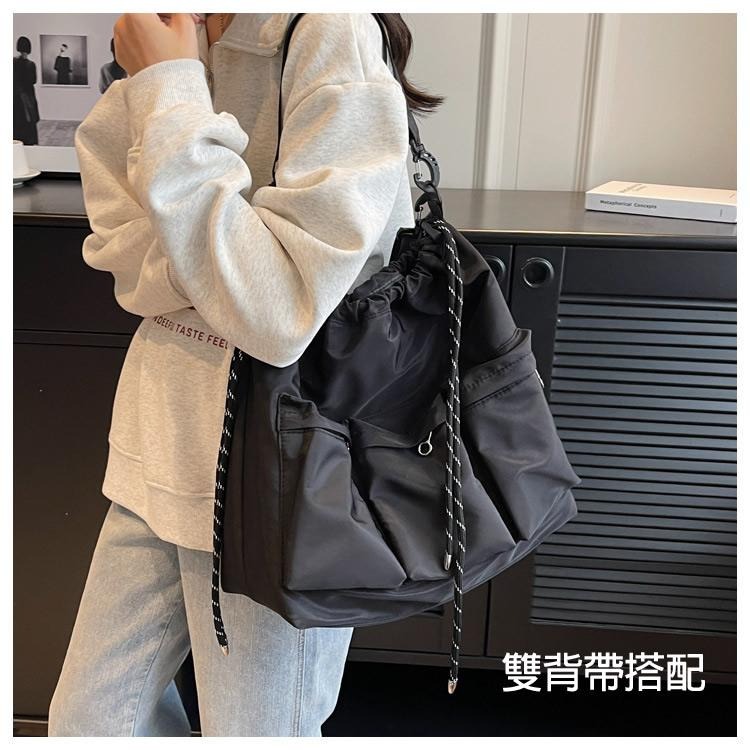 現貨 大容量工業風中性配帥輕量防潑水尼龍水桶包 3008#-細節圖6