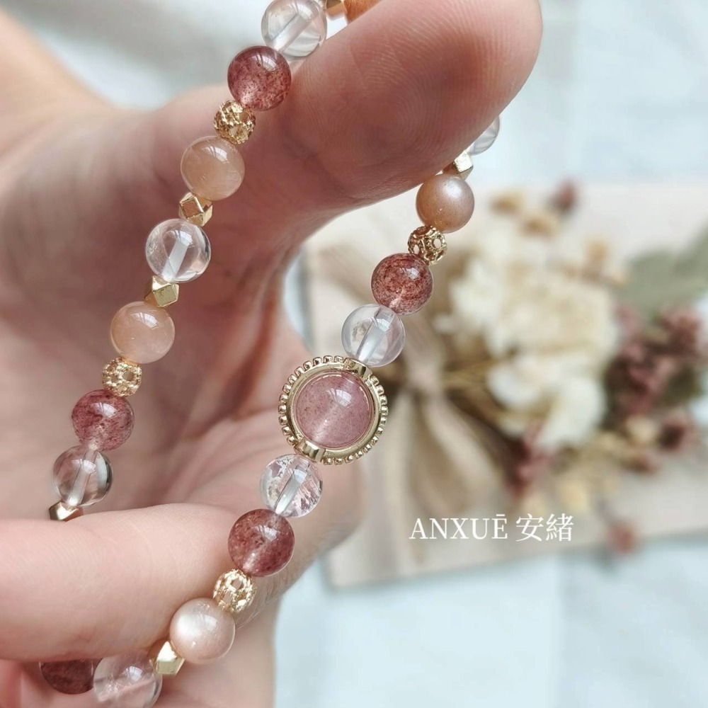 手作水晶【曦光漫語】桃花人緣草莓晶 x 太陽石 x 粉晶 ·天然能量水晶手鍊-細節圖6