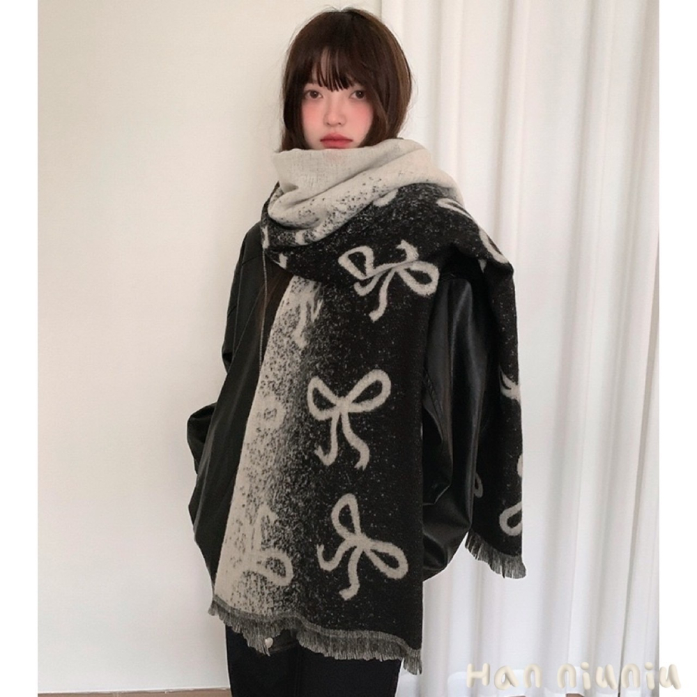 HANNIU_保暖必備⭐️顏值超高的 漸層閃耀蝴蝶結造型➕加厚針織圍巾/ 可當披肩-細節圖3