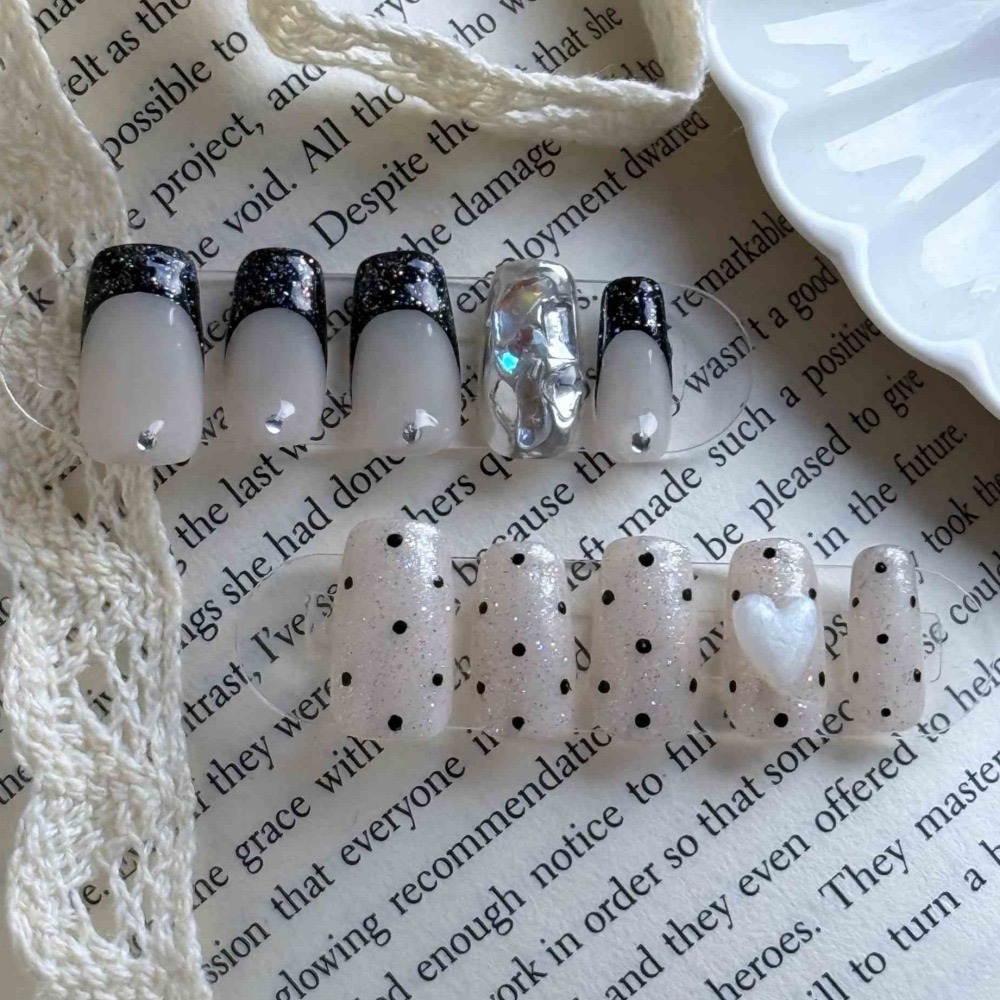 No.018【氣質丨碎鑽丨鑽丨立體造型丨法式丨鏡面丨黑色系丨白色系丨愛心丨波點】手工穿戴甲-細節圖2