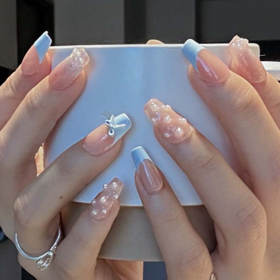 No.020【碎鑽丨珍珠丨蝴蝶結丨立體造型丨法式丨漸層丨藍色系】手工穿戴甲-細節圖2